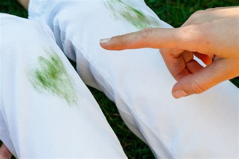 how to treat grass stains.